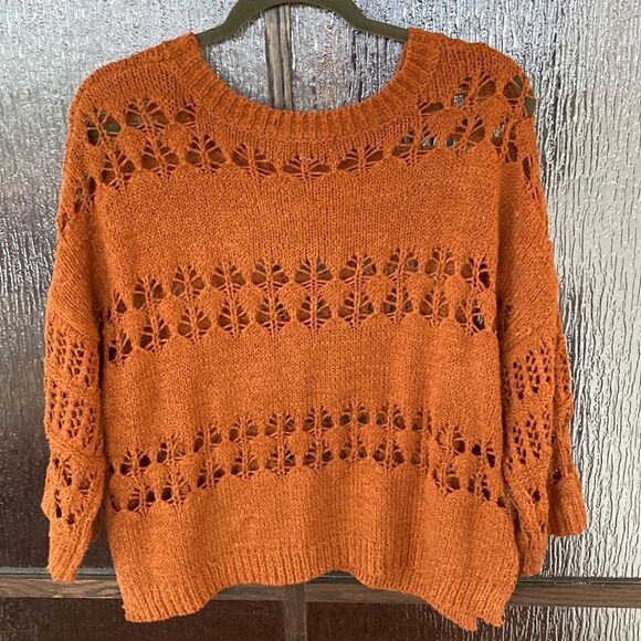 EUC Cosy Casual cropped sweater with open knit. Size s/m. - Picture 4 of 4